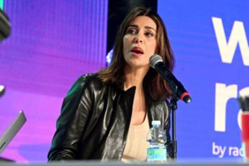 Belen verso la cittadinanza italiana: "Ha superato l'esame di lingua". L'annuncio Belen verso la cittadinanza italiana: "Ha superato l'esame di lingua". L'annuncio