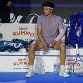 &quot;Vai Felix&quot; e fischi per Shelton: lo 'strano' tifo alle Atp Finals senza Sinner e Musetti