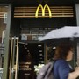 Era commesso al McDonald's, 50 anni dopo... apre sei ristoranti
