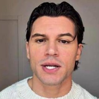 Caso Signorini, parla Medugno: "Mai andato a letto con lui, ero manipolato dal mio manager"