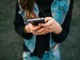 Lo smartphone rallenta il cervello, controllare troppe volte il cellulare fa male: gli studi