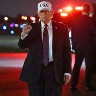 Iran, Trump: "Eliminati 48 leader in un colpo solo" Iran, Trump: "Eliminati 48 leader in un colpo solo"