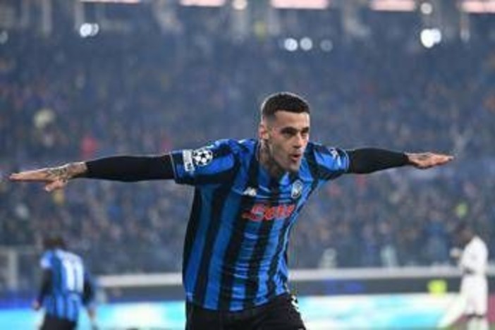 Atalanta-Cagliari 2-1, doppio Scamacca regala il successo ai nerazzurri Atalanta-Cagliari 2-1, doppio Scamacca regala il successo ai nerazzurri
