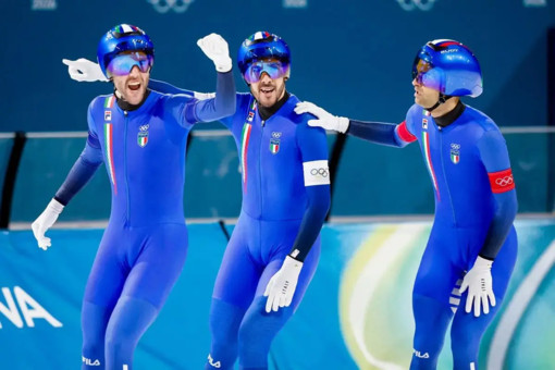 Oro Italia nell’inseguimento a squadre di Pattinaggio velocità Oro Italia nell’inseguimento a squadre di Pattinaggio velocità