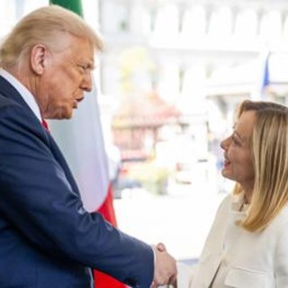 Trump ancora contro Meloni, premier in Cdm: "Tensioni non danneggino rapporti con Washington" Trump ancora contro Meloni, premier in Cdm: "Tensioni non danneggino rapporti con Washington"