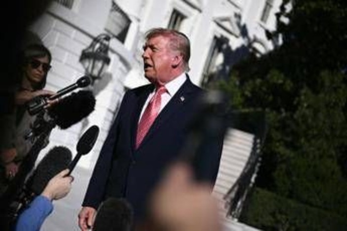 Cortei, Trump all'AdnKronos: "In Italia e Francia colpa dell'immigrazione, l'avevo detto"