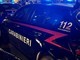Auto in fuga da posto di blocco travolge coppia, morto un 56enne
