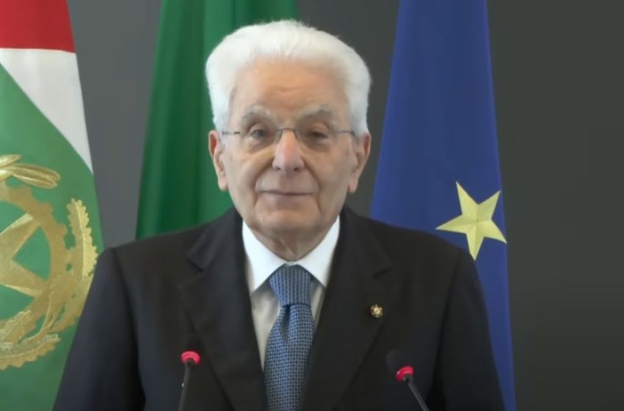 Mattarella “L’Ia opportunità da governare valorizzando le competenze” Mattarella “L’Ia opportunità da governare valorizzando le competenze”