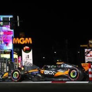 Formula 1, Norris in pole a Las Vegas. Ferrari lontana, la griglia di partenza