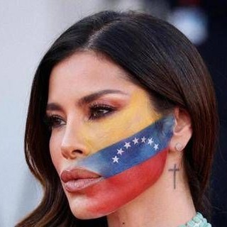 Venezuela, Aida Yespica: "Ho sofferto la fame, ora fateci festeggiare la libertà"