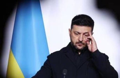 Ucraina, Zelensky insiste: "Sì a compromessi con Usa, no a ultimatum Russia" Ucraina, Zelensky insiste: "Sì a compromessi con Usa, no a ultimatum Russia"