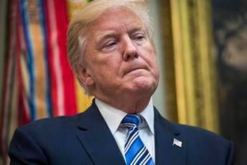 Trump: "Iran ha abbattuto nostro elicottero, Usa risponderanno" Trump: "Iran ha abbattuto nostro elicottero, Usa risponderanno"
