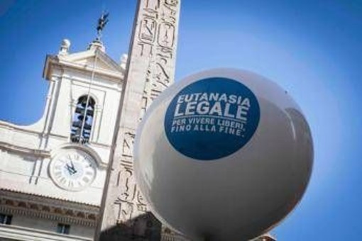 E' morta 'Libera', per la 55enne suicidio assistito con il dispositivo fornito dalla Usl E' morta 'Libera', per la 55enne suicidio assistito con il dispositivo fornito dalla Usl