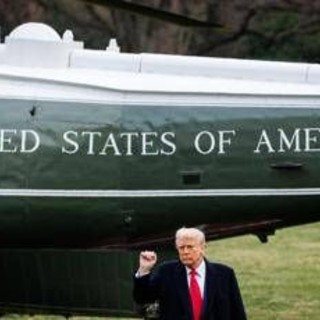 Trump domani al Congresso per lo stato dell'Unione, ma il tycoon sprofonda nei sondaggi