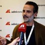 Intersections 2026, artista Troilo: "Mia opera con mano a sei dita è meta-ritratto dell’Ia"