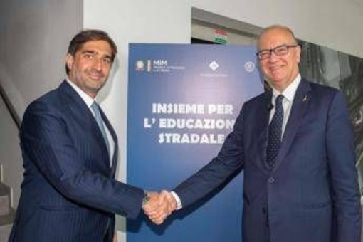 Aci e Mim 'Insieme per la sicurezza stradale', in Lombardia 650 studenti coinvolti Aci e Mim 'Insieme per la sicurezza stradale', in Lombardia 650 studenti coinvolti