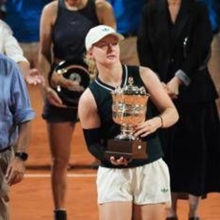 Francesca Jones, lezione di tennis e di vita: vince l'Open di Palermo e diventa la numero 84 del mondo senza 5 dita