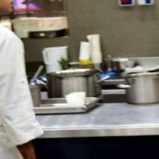 Come far bollire l'acqua più velocemente? I 'trucchi' in cucina