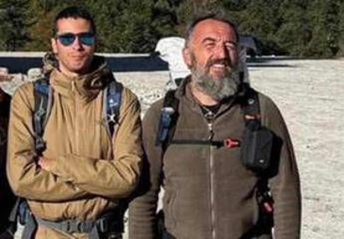Alpinisti italiani morti in Nepal, chi erano Stefano Farronato e Alessandro Caputo Alpinisti italiani morti in Nepal, chi erano Stefano Farronato e Alessandro Caputo