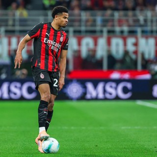 Athekame salva il Milan in extremis, è 2-2 contro il Pisa