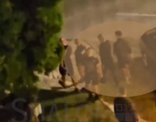 Naziskin assaltano a Sofia albergo che ospita adolescenti italiani ebrei: "Insulti e minacce" Naziskin assaltano a Sofia albergo che ospita adolescenti italiani ebrei: "Insulti e minacce"