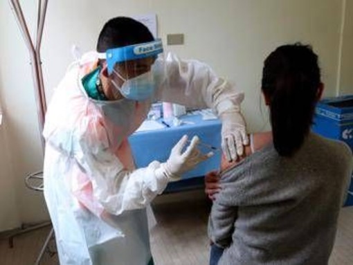 Vaccini, l'effetto giovinezza dell'anti-zoster: l'invecchiamento biologico rallenta Vaccini, l'effetto giovinezza dell'anti-zoster: l'invecchiamento biologico rallenta