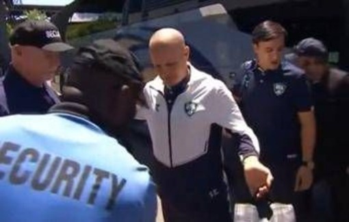 Mondiali, perquisizioni choc della polizia a Senegal e Uzbekistan: cos'è successo a New York Mondiali, perquisizioni choc della polizia a Senegal e Uzbekistan: cos'è successo a New York
