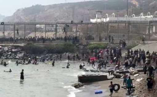 Ceuta, ex ministro Gb: "Errore Spagna con sanatoria sui migranti, Londra sostenga Italia su Schengen" Ceuta, ex ministro Gb: "Errore Spagna con sanatoria sui migranti, Londra sostenga Italia su Schengen"