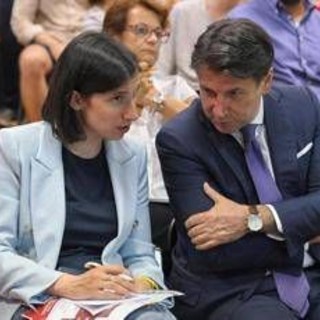 Fratelli d'Italia stabile, Pd scende, M5S sale: sondaggio politico La7