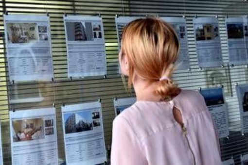 Cedolare secca 2027, cambia tutto: aliquota all’1% per gli under 35 e al 5% per gli altri affitti concordati Cedolare secca 2027, cambia tutto: aliquota all’1% per gli under 35 e al 5% per gli altri affitti concordati