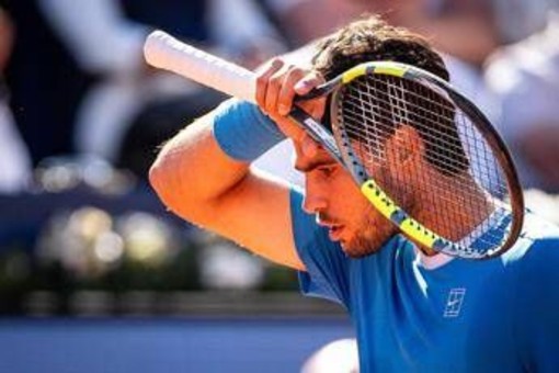 Alcaraz si ritira da Atp Barcellona, Sinner resta numero 1 del mondo