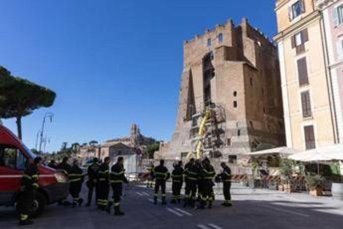 Crollo Torre dei Conti, l'autopsia sull'operaio: &quot;Octay Stroici è morto per schiacciamento&quot;