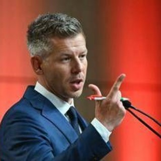 Ungheria, Magyar al lavoro per evitare il ritorno di Orban: "Solo due mandati per il premier"