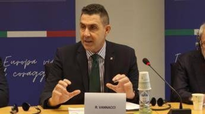 Ue, Vannacci: "Ideologia gender punta a distruggere società occidentale" Ue, Vannacci: "Ideologia gender punta a distruggere società occidentale"