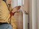Riscaldamenti, via all'accensione dei termosifoni: le quattro linee guida per l’inverno Riscaldamenti, via all'accensione dei termosifoni: le quattro linee guida per l’inverno