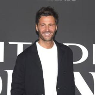 Temptation Island, ancora critiche per Bisciglia: "Non deve intervenire" Temptation Island, ancora critiche per Bisciglia: "Non deve intervenire"