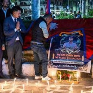 Israele: &quot;Hamas non recupera corpi ostaggi&quot;. Trump: &quot;Attacchi riprendono al mio segnale&quot;