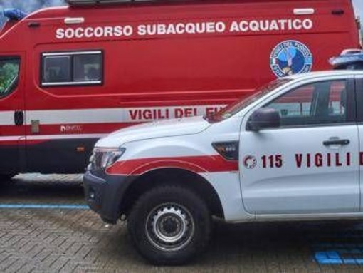 Jesolo, auto finisce nel fiume Sile: recuperato il corpo senza vita di un uomo Jesolo, auto finisce nel fiume Sile: recuperato il corpo senza vita di un uomo
