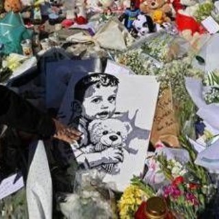 Bimbo trapiantato morto a Napoli, accolta richiesta ricusazione: cambia cardiochirurgo per autopsia Bimbo trapiantato morto a Napoli, accolta richiesta ricusazione: cambia cardiochirurgo per autopsia