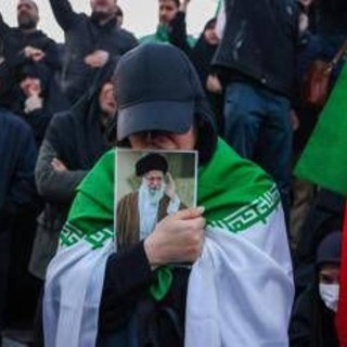 Iran, Teheran conferma morte Khamenei. Nuove esplosioni a Dubai, Doha e Manama Iran, Teheran conferma morte Khamenei. Nuove esplosioni a Dubai, Doha e Manama