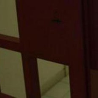 Non ricaricava il braccialetto elettronico per non farlo funzionare: arrestato