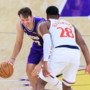 Doncic non brilla ma il derby di Los Angeles va ai Lakers, Hawks da record