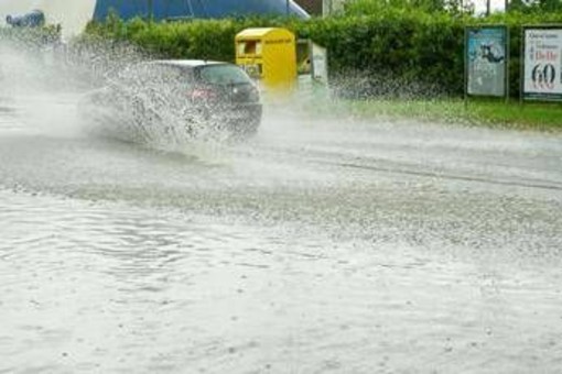 Maltempo sull'Italia, allerta meteo oggi in Calabria e Sicilia: scuole chiuse in alcuni comuni