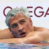 Lochte vende all'asta (causa divorzio) i tre ori vinti alle Olimpiadi per quasi 400mila euro Lochte vende all'asta (causa divorzio) i tre ori vinti alle Olimpiadi per quasi 400mila euro