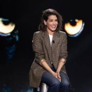 Giulia Michelini a Belve: "Ho preso l'ayahuasca e ho avuto le visioni. Un mio difetto? Rutto"