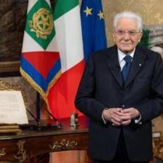 Il discorso di Mattarella: "Niente più forte della democrazia, ai giovani dico non rassegnatevi"
