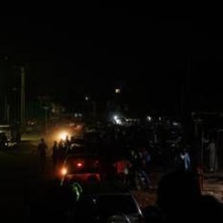 Mali sotto assedio jihadista, Usa e Gb ritirano personale ambasciata Mali sotto assedio jihadista, Usa e Gb ritirano personale ambasciata