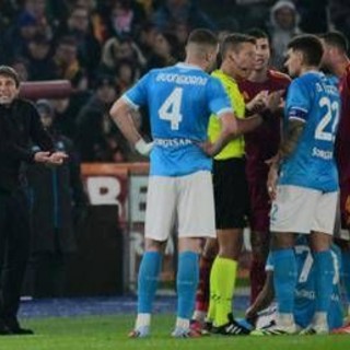Roma-Napoli, contatto Beukema-Koné: era fallo prima del gol di Neres?