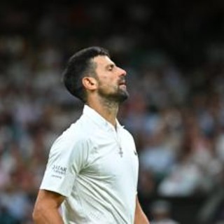 Wimbledon, Djokovic litiga con il suo angolo: "State calmi"