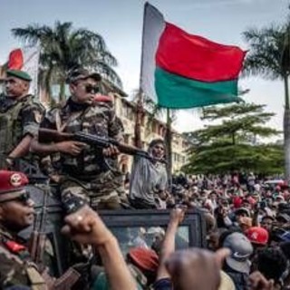 Madagascar, esercito si schiera con le proteste. Il presidente: &quot;Tentativo di golpe&quot;